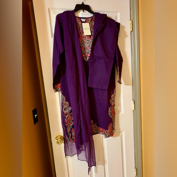 Chinyere Winter Dress - Picture 2 of 12